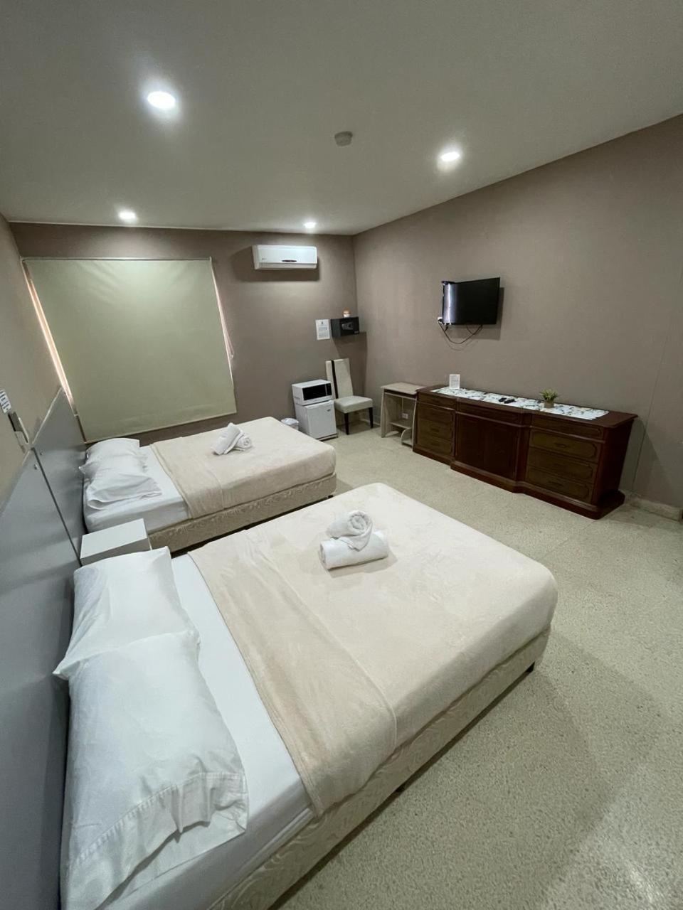 Hostal El Prado Panama City Exteriör bild